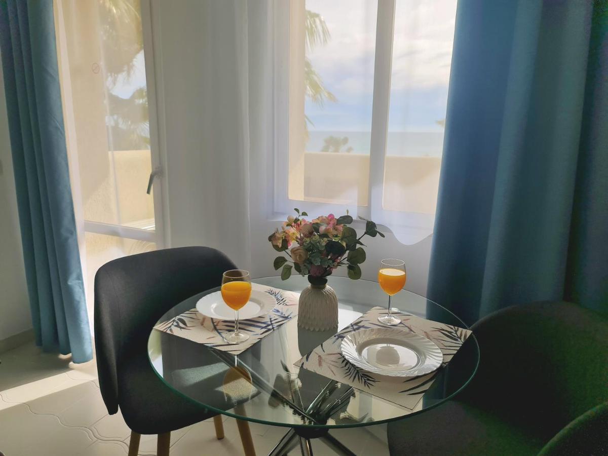 Precioso Apartamento Con Piscinas Y Vistas Al Mar. Benalmádena Dış mekan fotoğraf