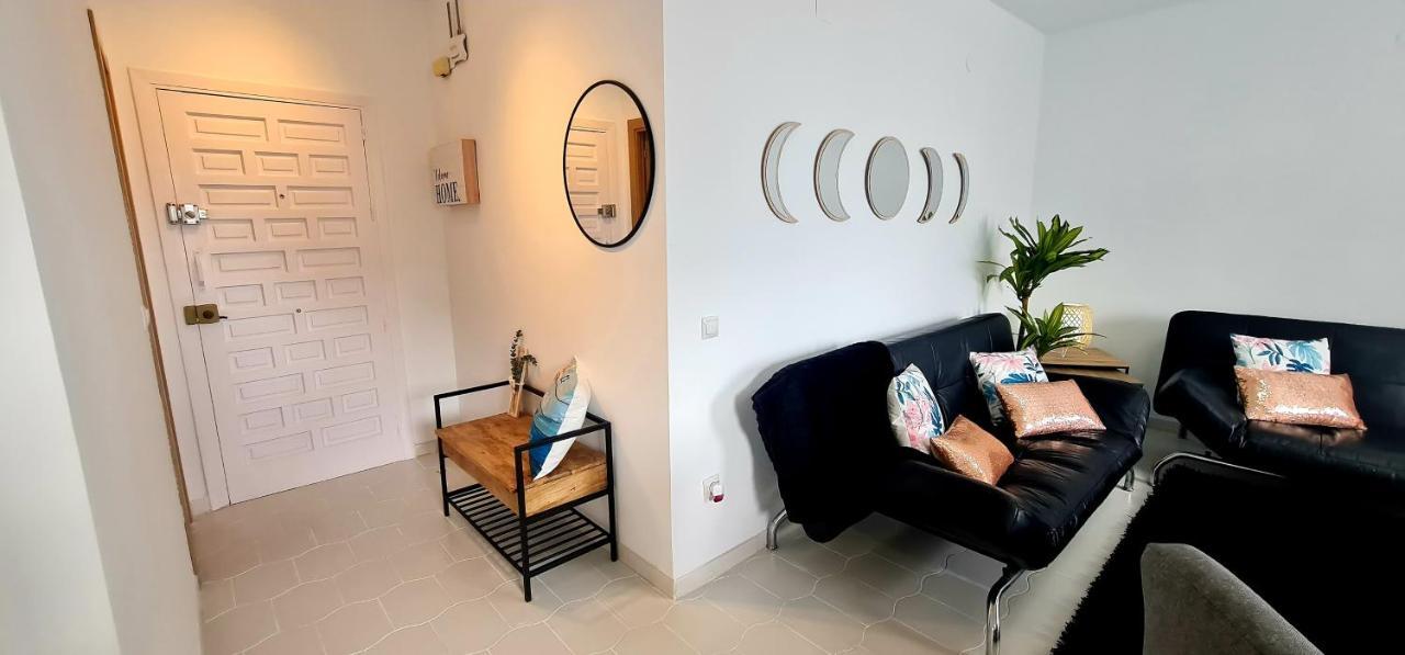 Precioso Apartamento Con Piscinas Y Vistas Al Mar. Benalmádena Dış mekan fotoğraf