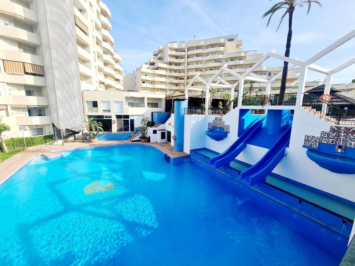 Precioso Apartamento Con Piscinas Y Vistas Al Mar. Benalmádena Dış mekan fotoğraf