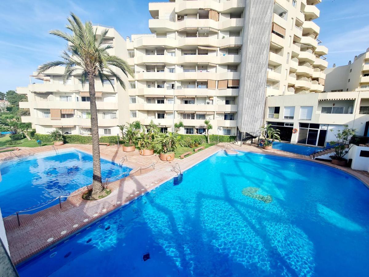 Precioso Apartamento Con Piscinas Y Vistas Al Mar. Benalmádena Dış mekan fotoğraf